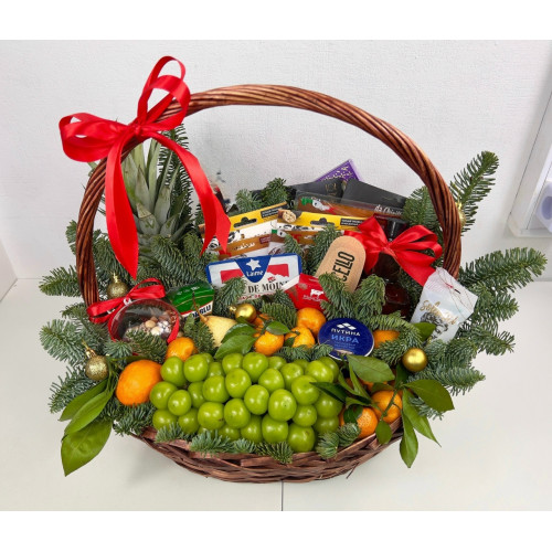 Новогодняя корзина "Хвойный лес" Новогодняя корзина "Хвойный лес"